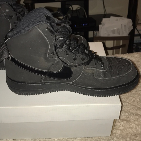 AIR FORCES 1s HI - Picture 6 of 7